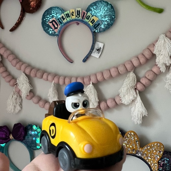 Disney | Toys | Disney Doorable Donald Lets Go Cars Exclusive Figure ...